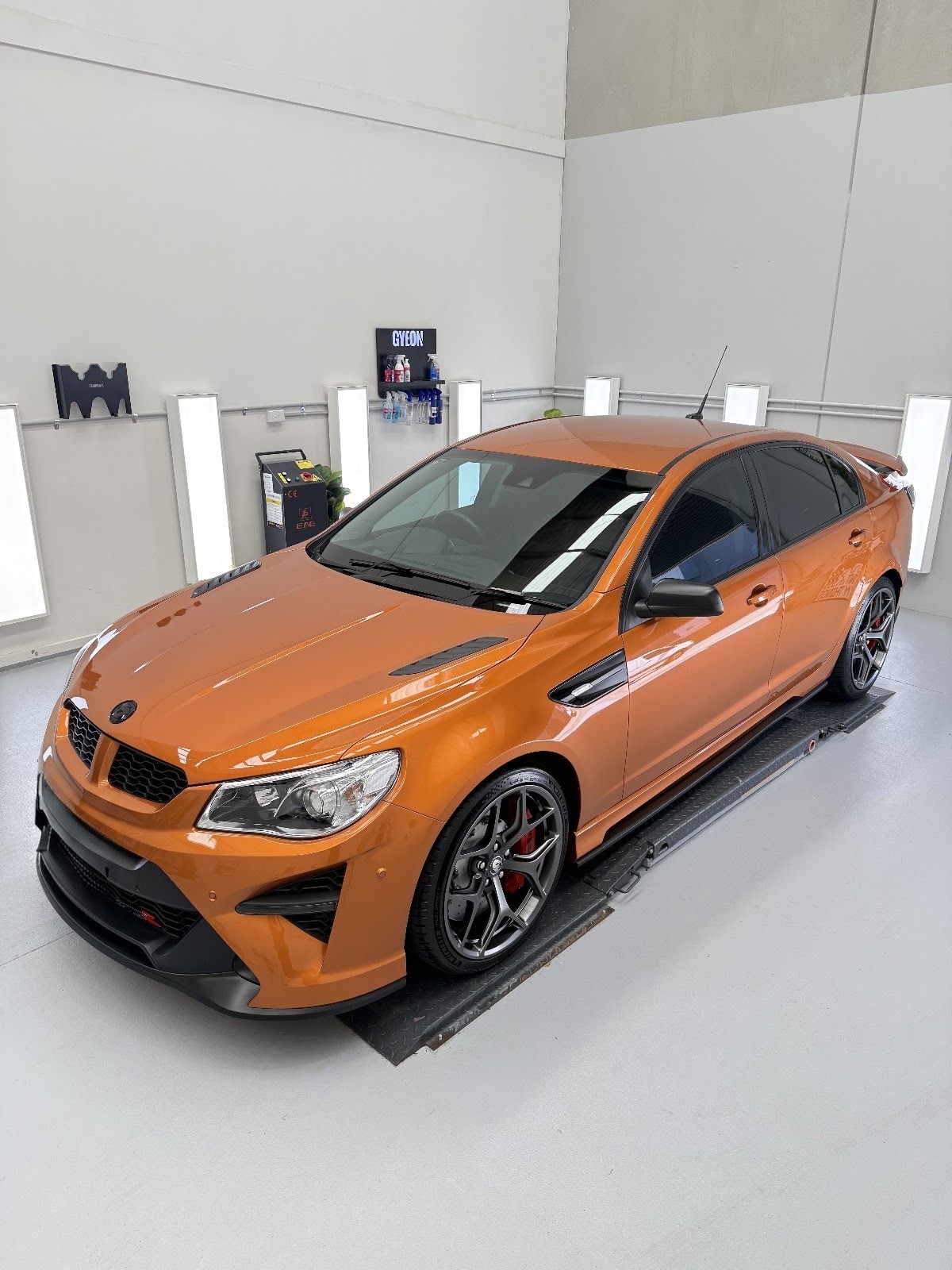 Urbanity Premium Detailing photo 1
