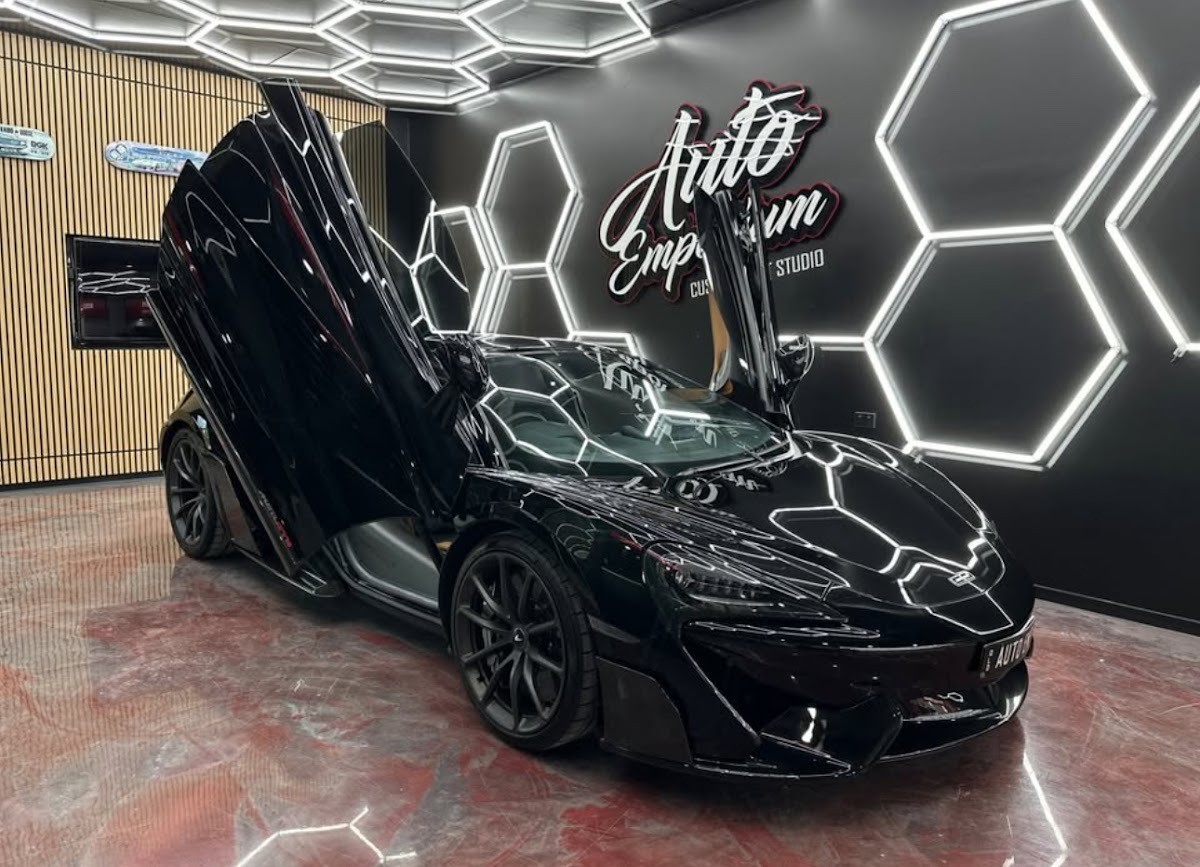 Auto Emporium photo 3