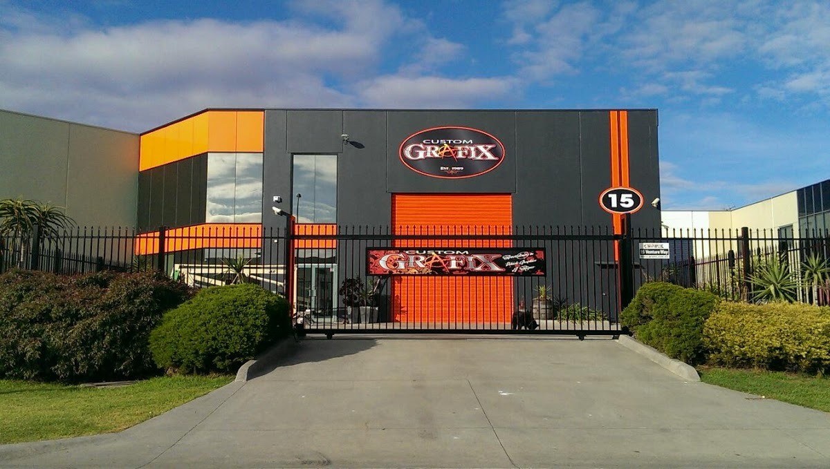 Custom Grafix photo 1