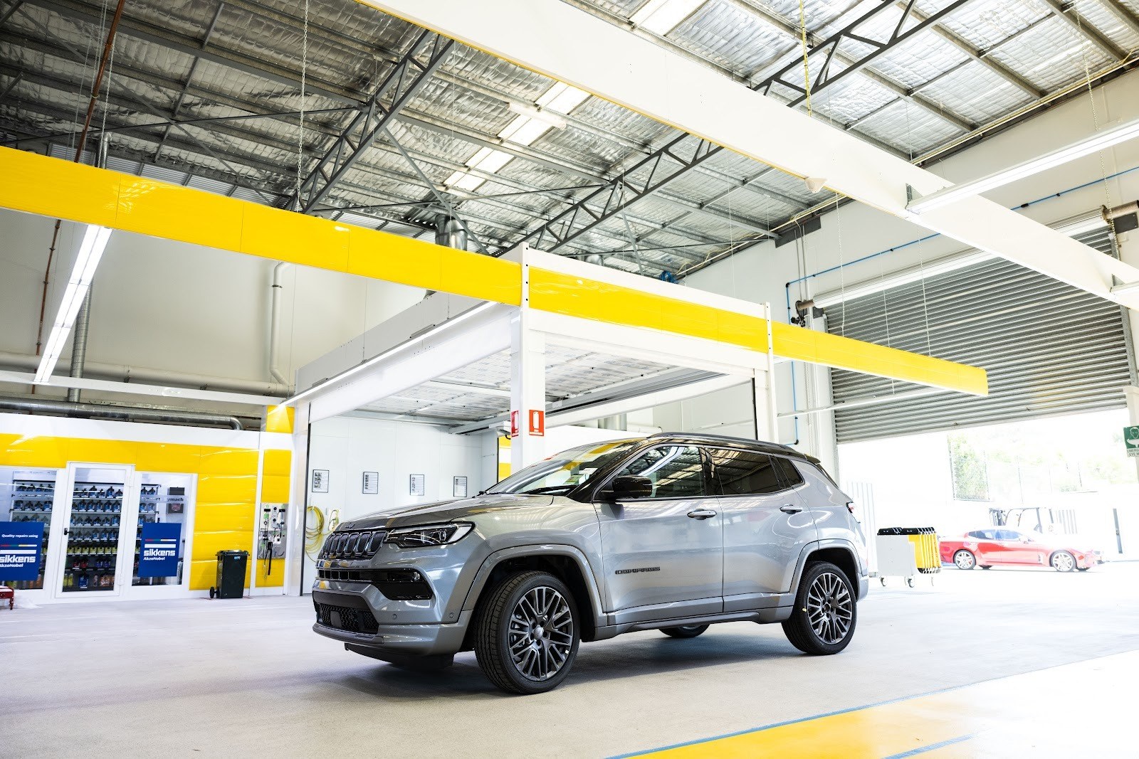 Reneew Collision Repair Centre