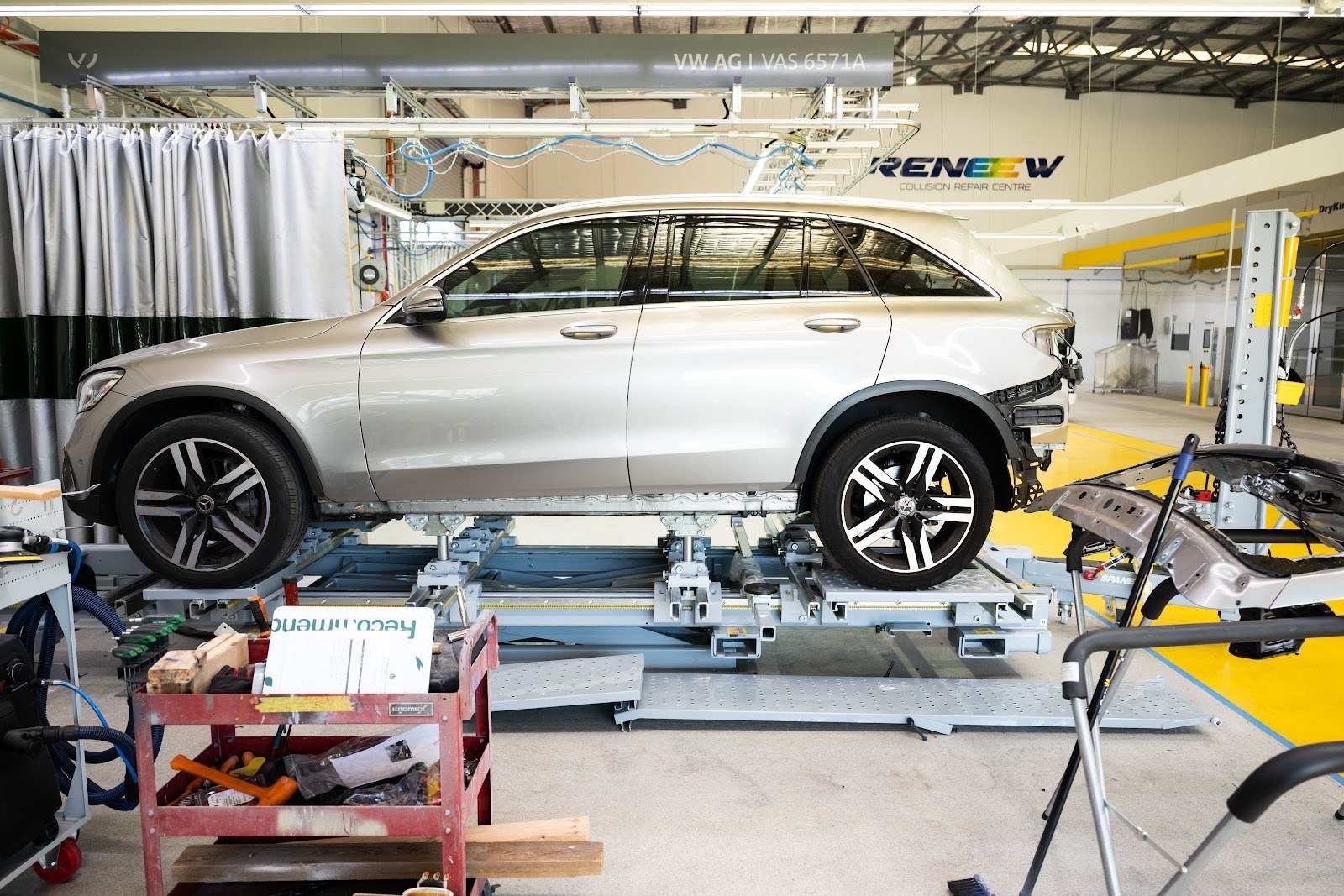 Reneew Collision Repair Centre photo 2