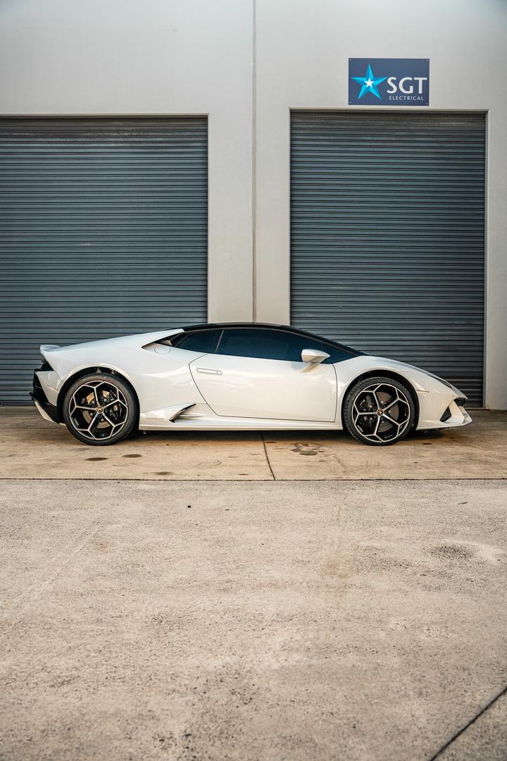 Benzin Motorsports | Car PPF | Car Wrapping Showroom photo 3