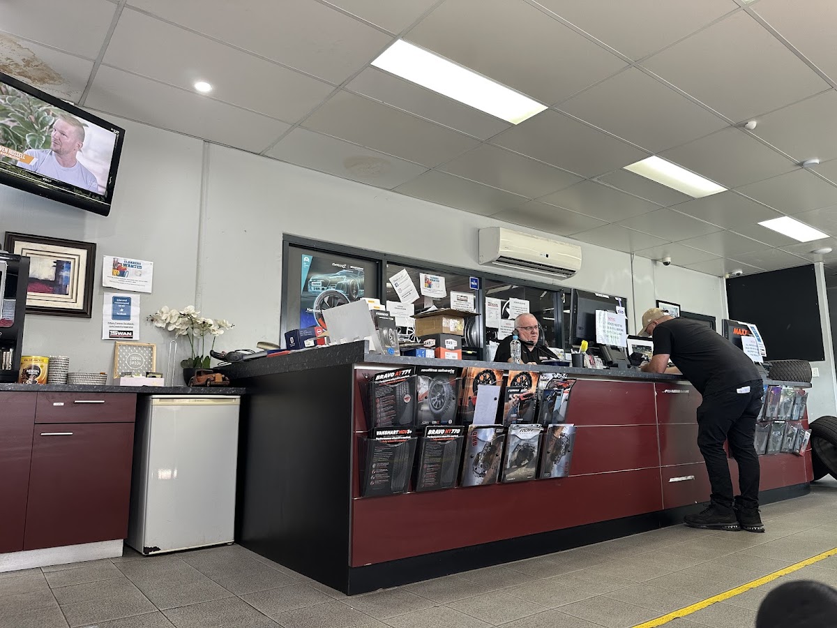 Swan Tyre Service photo 5
