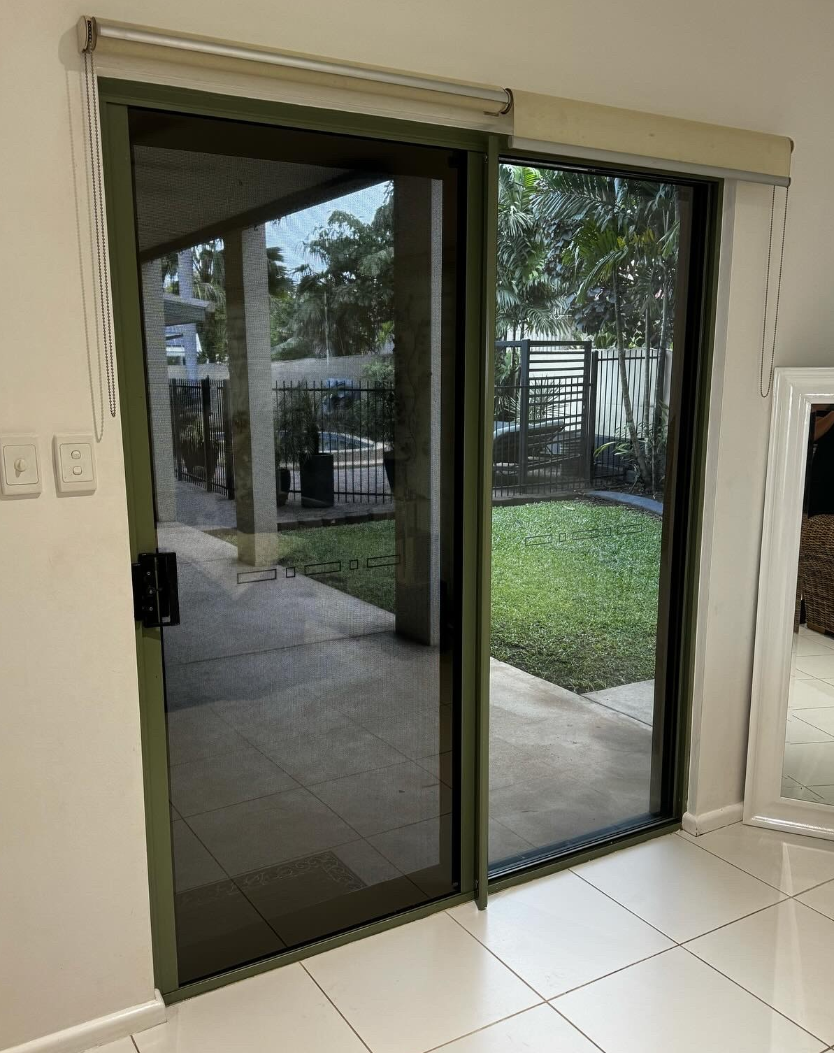 Territory Tint photo 1