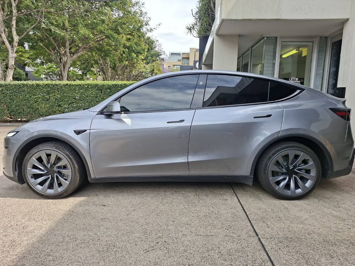 LET'S TINT Ceramic Coating & Window Tinting photo 4