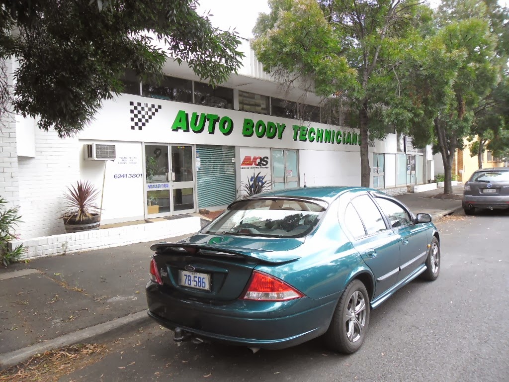 Auto Body Technicians photo 6