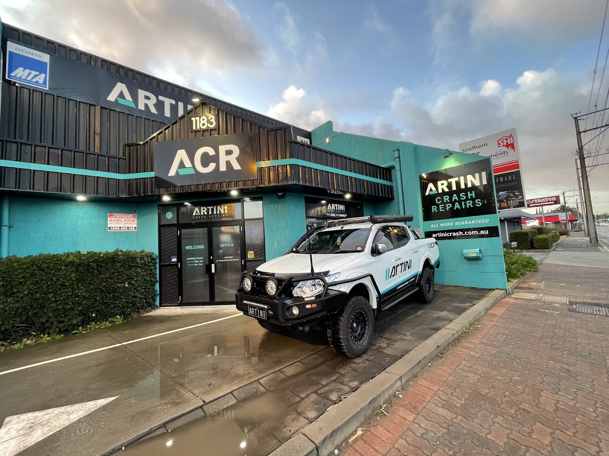 Artini Crash Repairs photo 1