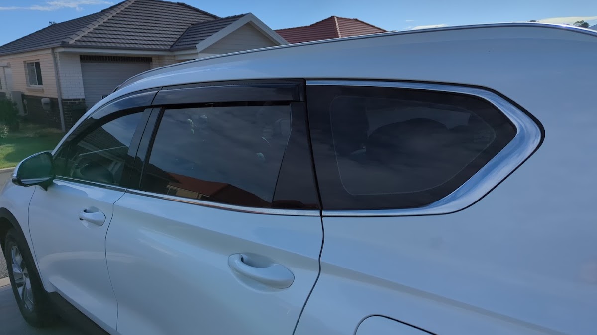 Auto Tint photo 1