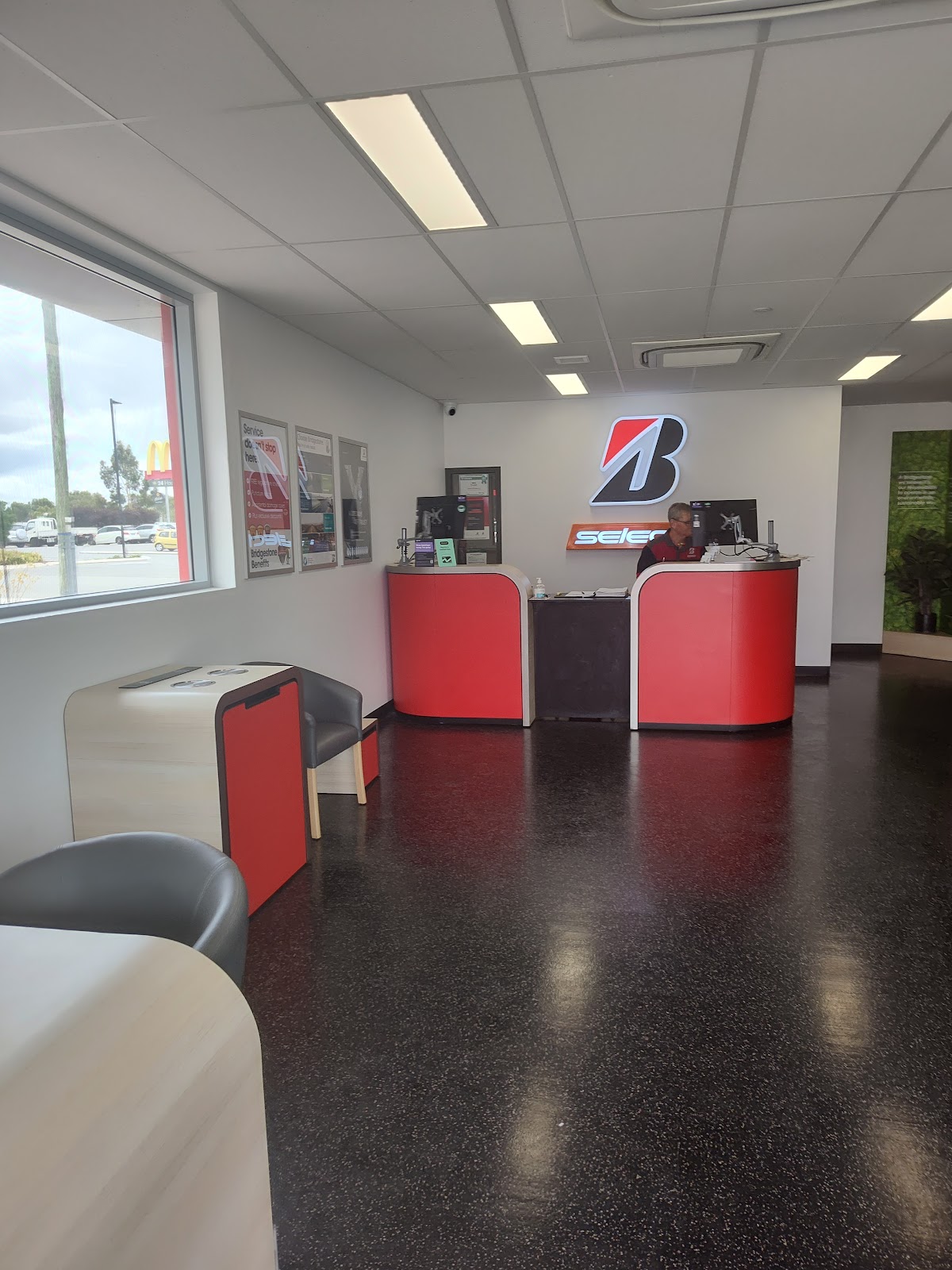 Bridgestone Select Tyre & Auto Belmont photo 3
