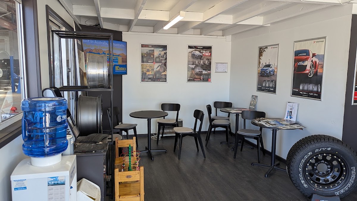 Fyshwick Tyres & More photo 3