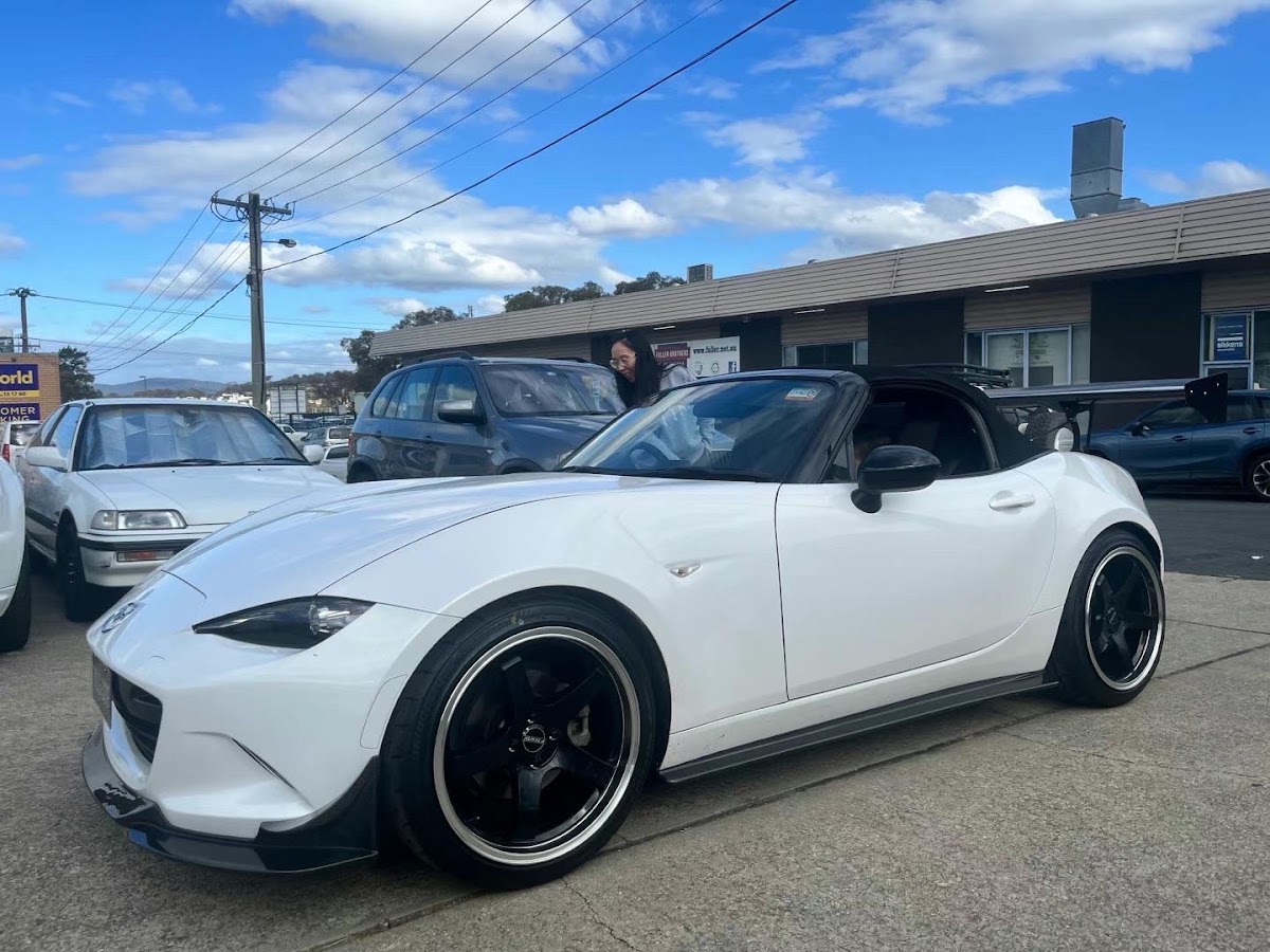 Zero1 Auto Lounge photo 3