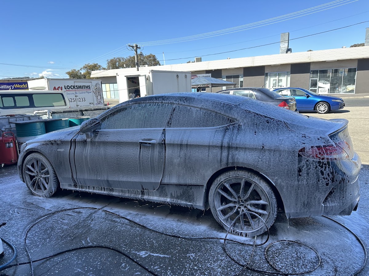 Zero1 Auto Lounge photo 4