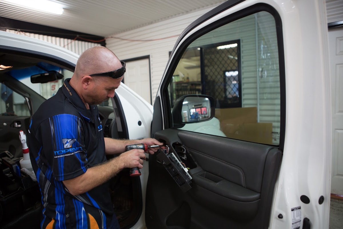 Top End Windscreens & Tinting (NWG) photo 4