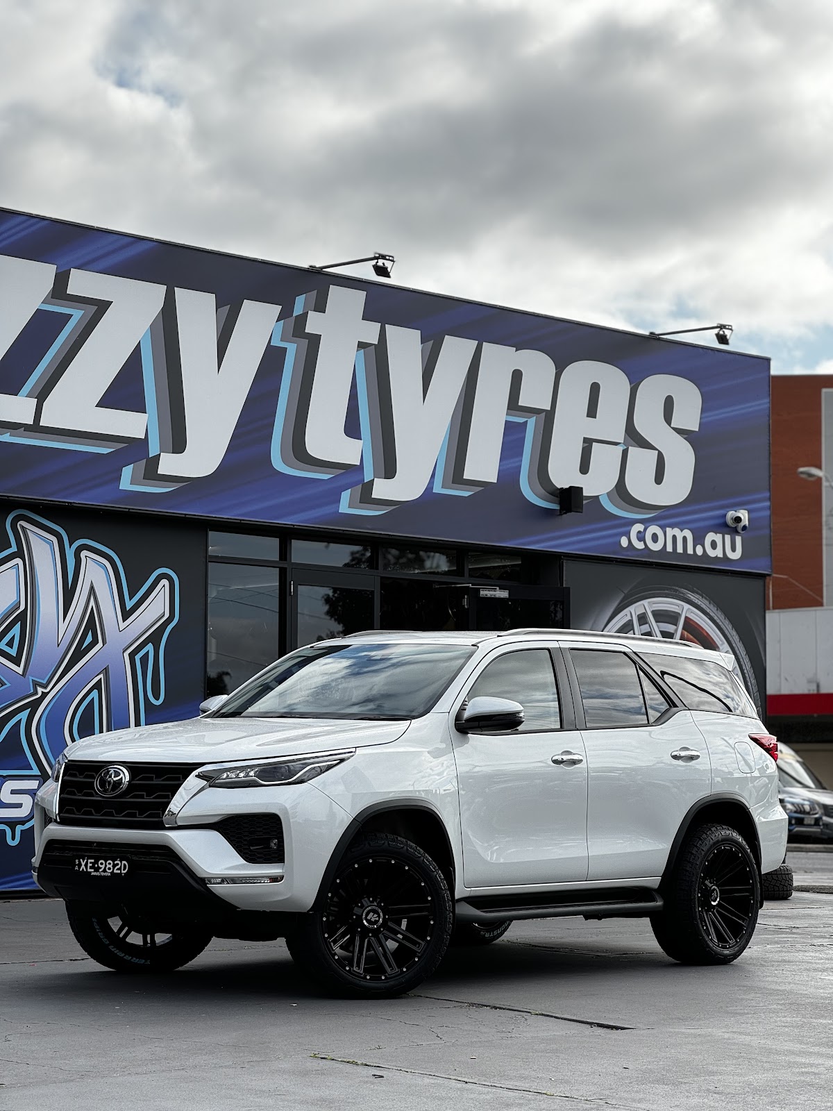 Ozzy Tyres Woodville | Discounted Tyres Adelaide | Rims | Suspension Lift Kits and Lowering | photo 4