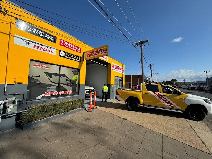 Instant Windscreens Prospect - Repairs & Tinting photo 1