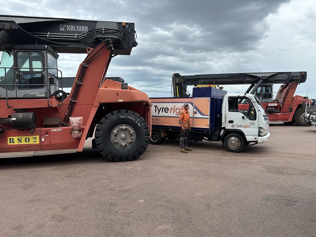 Tyreright Darwin photo 1