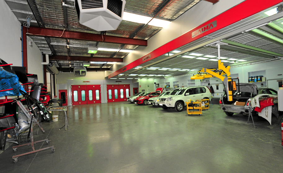 J & M Smash Repairs photo 1