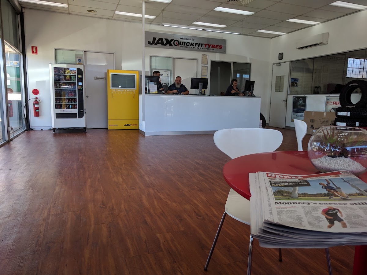 JAX Tyres & Auto Fyshwick photo 1