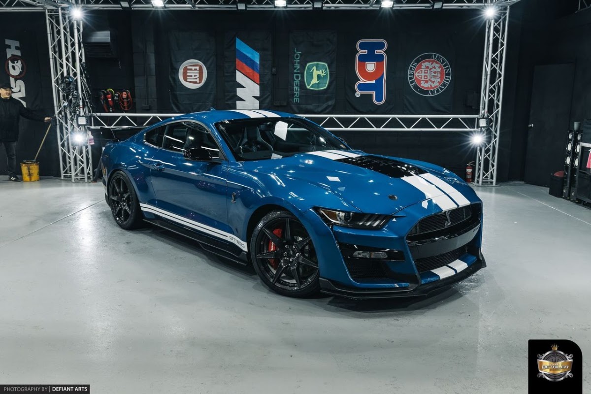 The Ultimate Detailer - Pro Car Detailing, Paint Correction, Ceramic Coating, Car Tint, PPF & Vinyl Wraps. photo 4